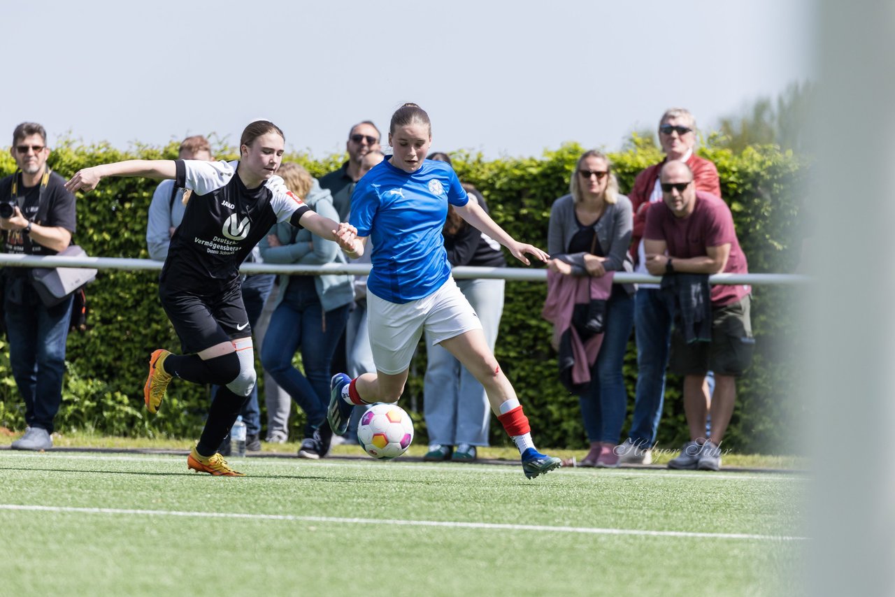 Bild 100 - wBJ SH-Pokalfinale  Holstein-Kiel - SV Viktoria : Ergebnis: 1:0